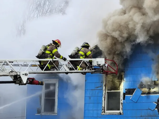 Arbitrator rules in favor of city firefighters